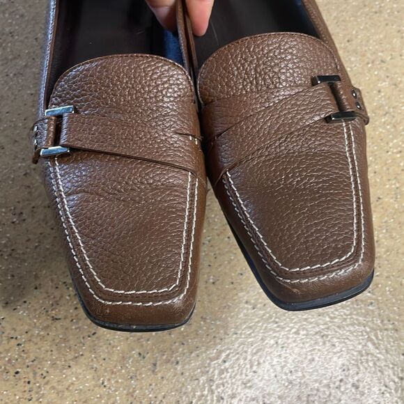 Stuart Weitzman Brown Pebbled Leather Square Toe Kitten Heel Low Heels sz 8N - Picture 11 of 11